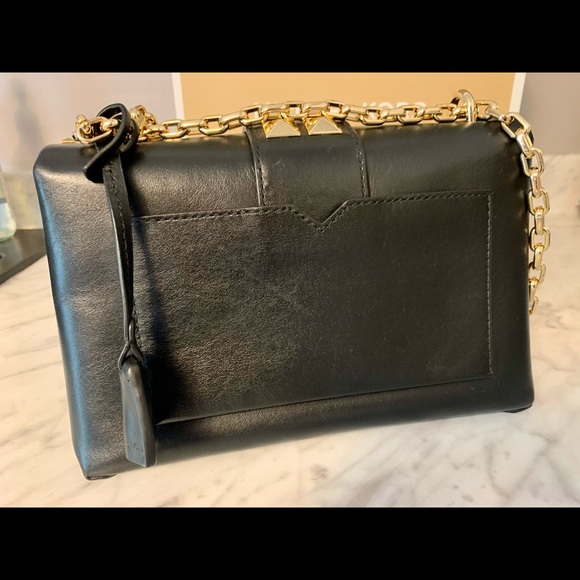 Mint -LIKE NEW- Michael Kors Medium CeCe Bag - Picture 8 of 15